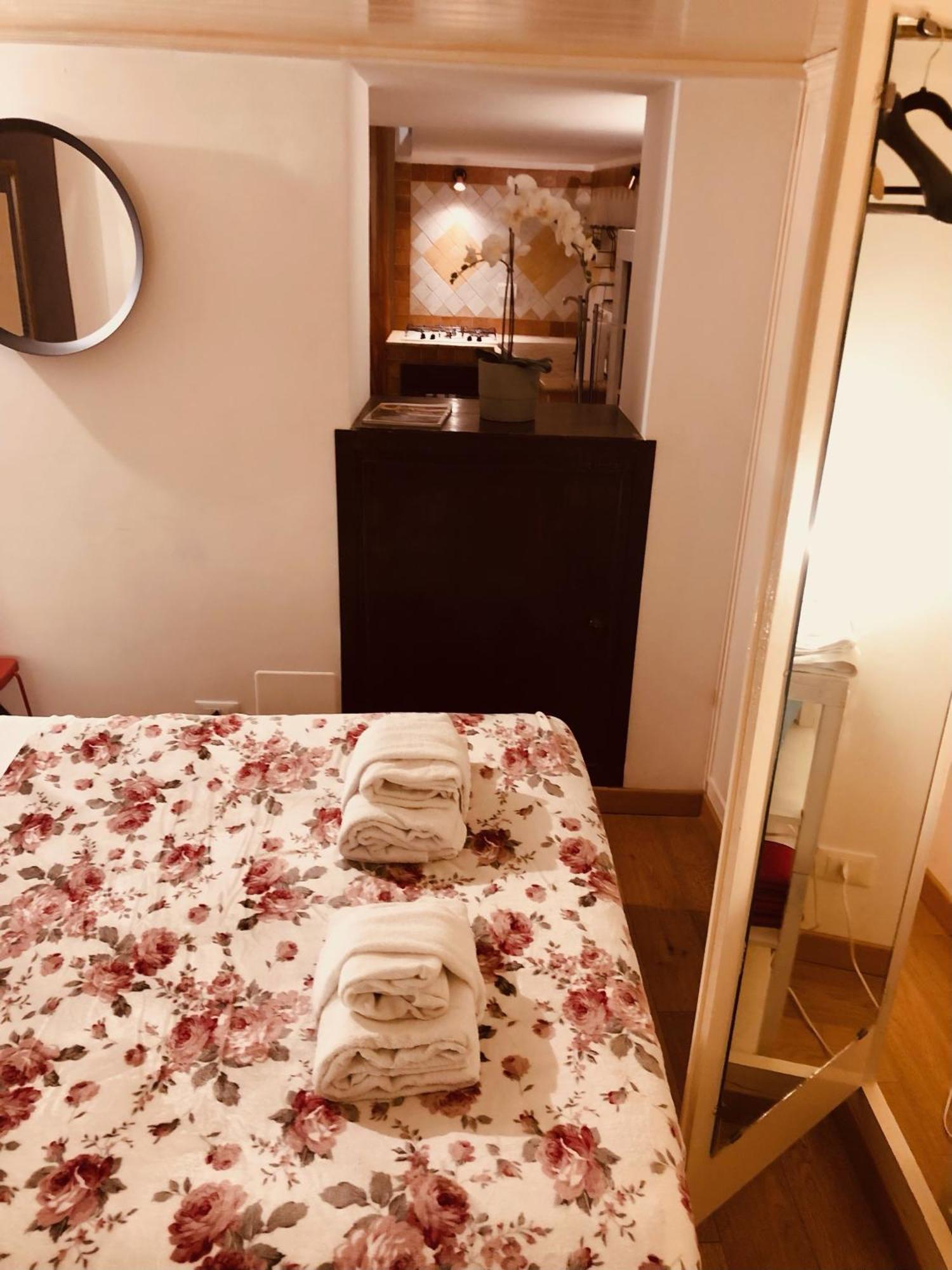 Campo De' Fiori Loft The Angeli'S Apartment Rome Bagian luar foto