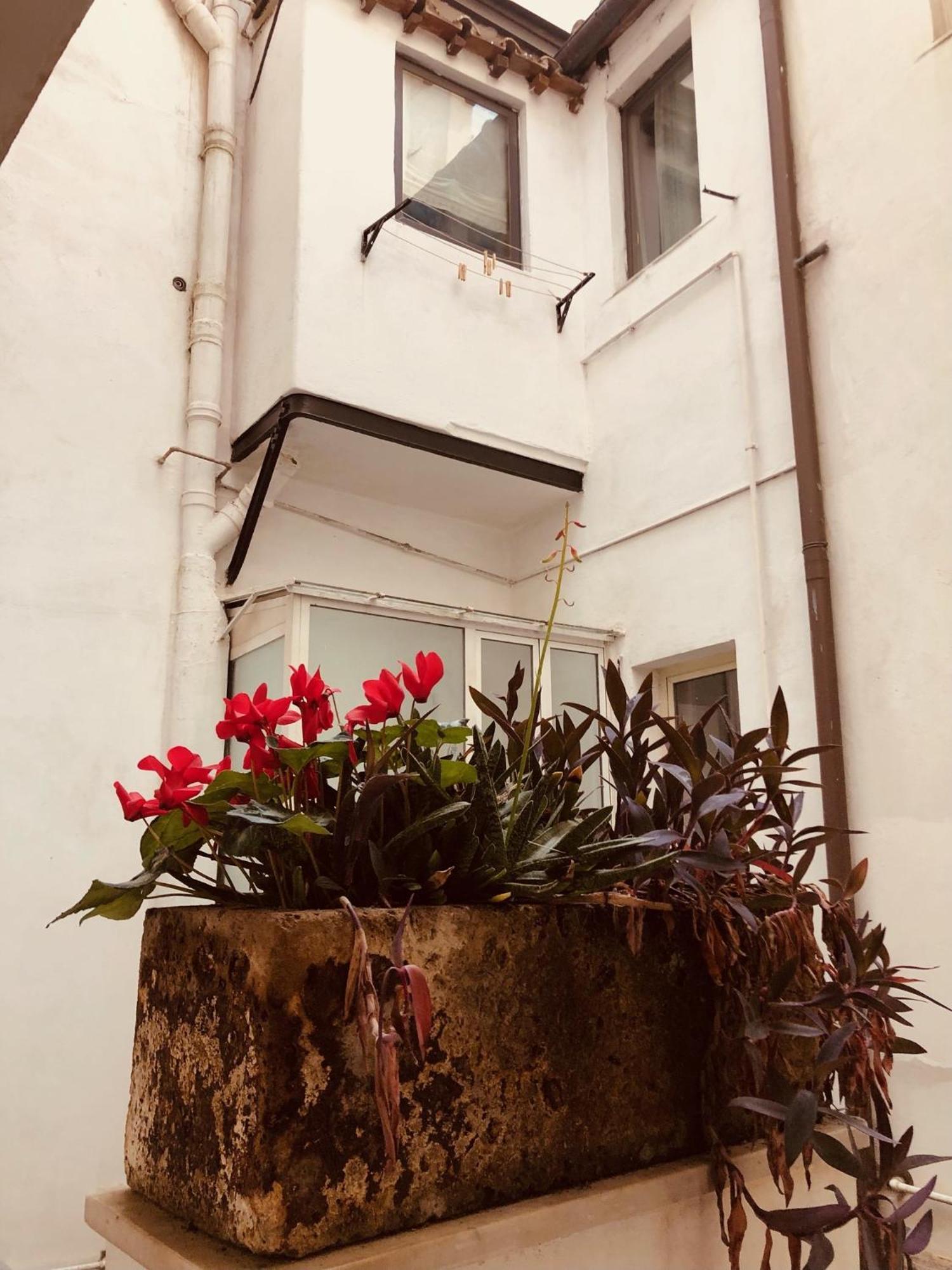 Campo De' Fiori Loft The Angeli'S Apartment Rome Bagian luar foto